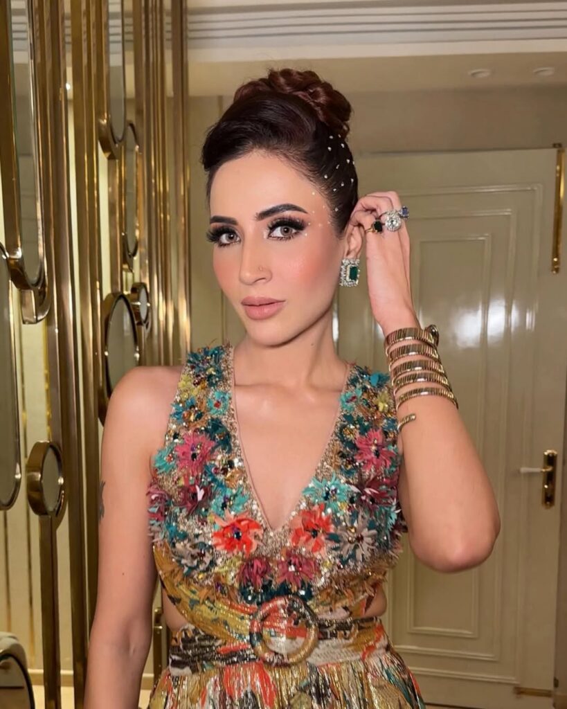 कौन हैं Sherry Singh?